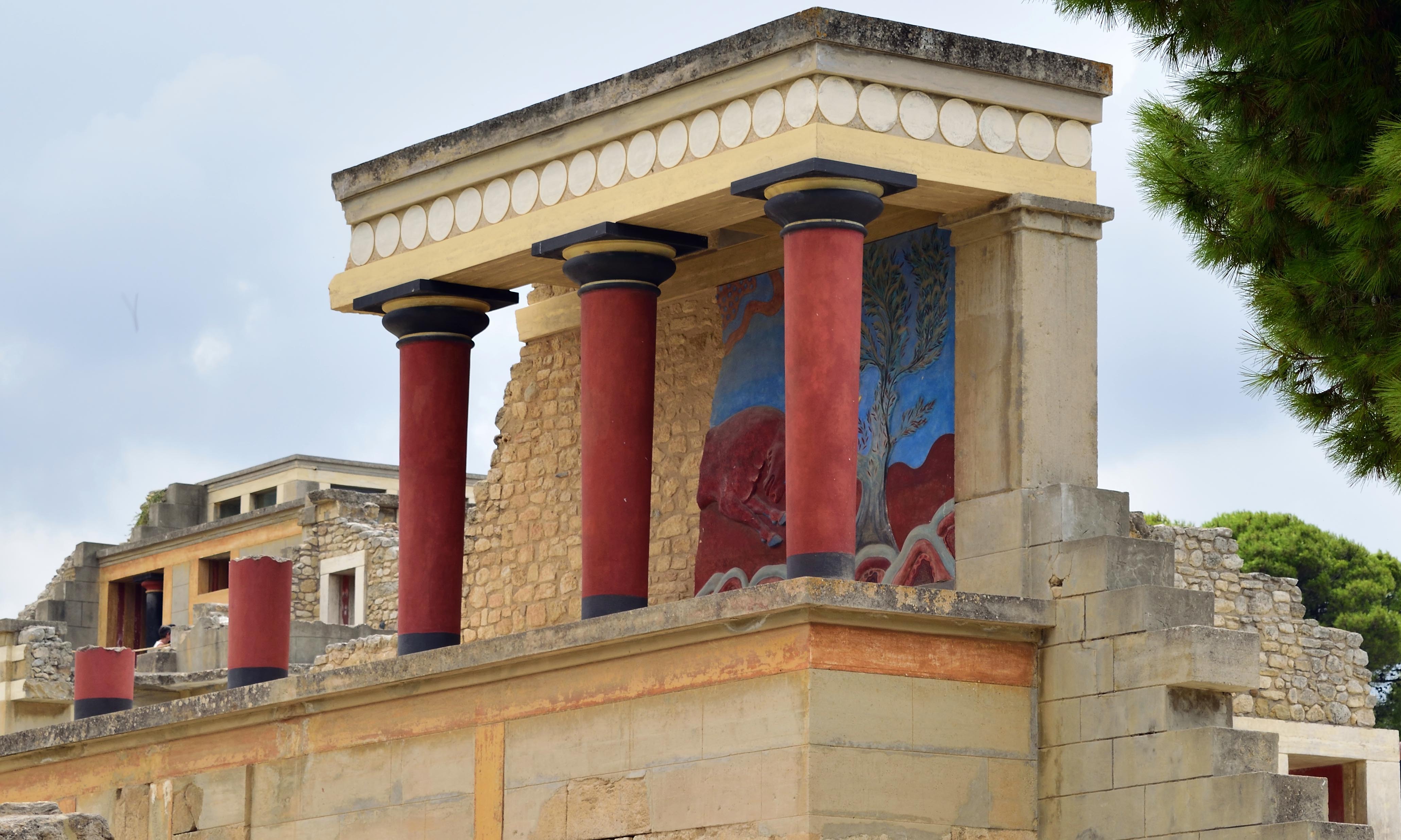 Knossos Palace Tour